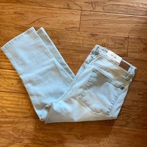 NWT Judy Blue Capri